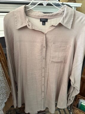 torrid Light Seal color Button-Front Textured Shirt 0069